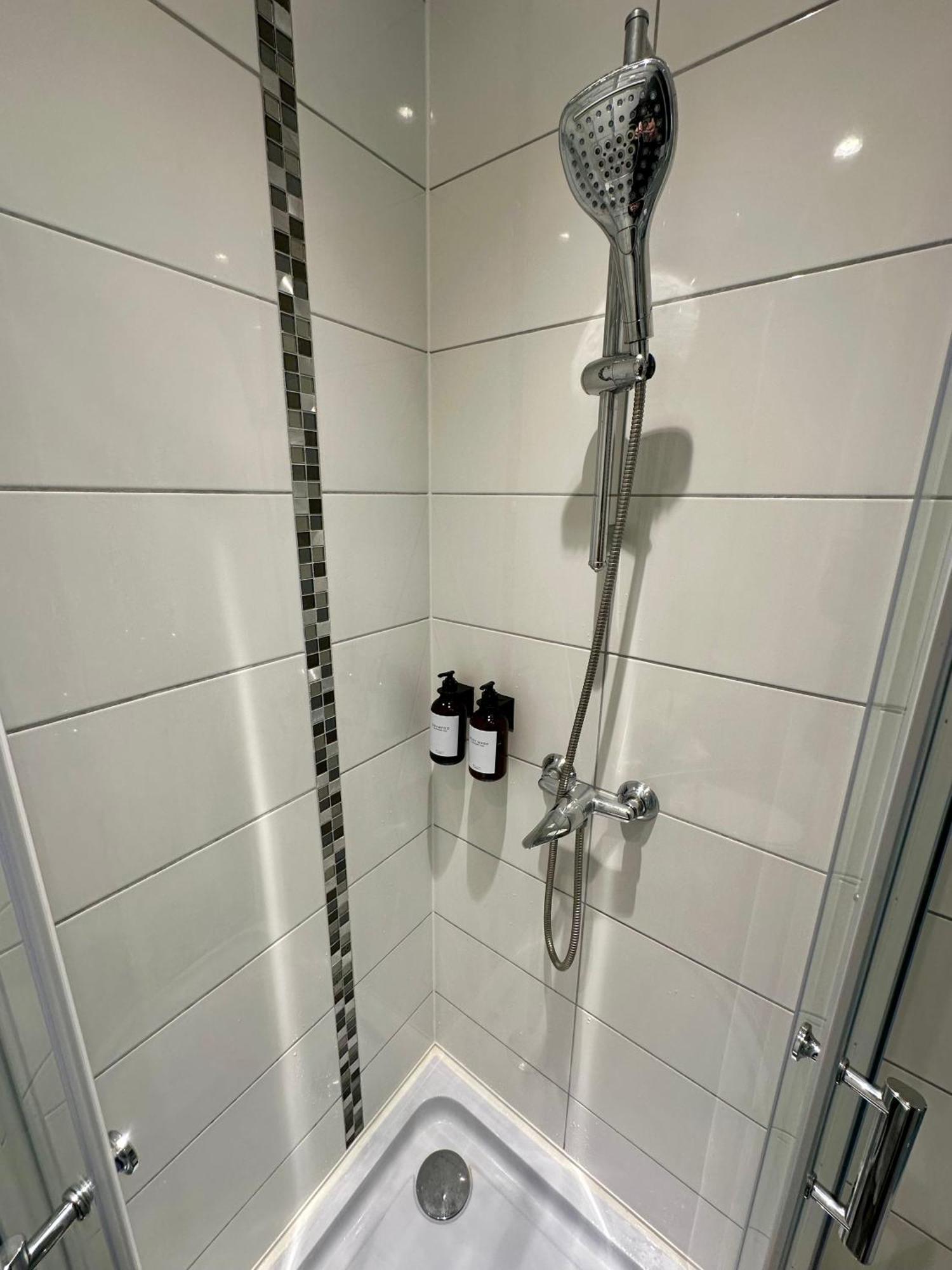 Lecathedrale : F2 Au Coeur De Metz ! Apartment Bagian luar foto